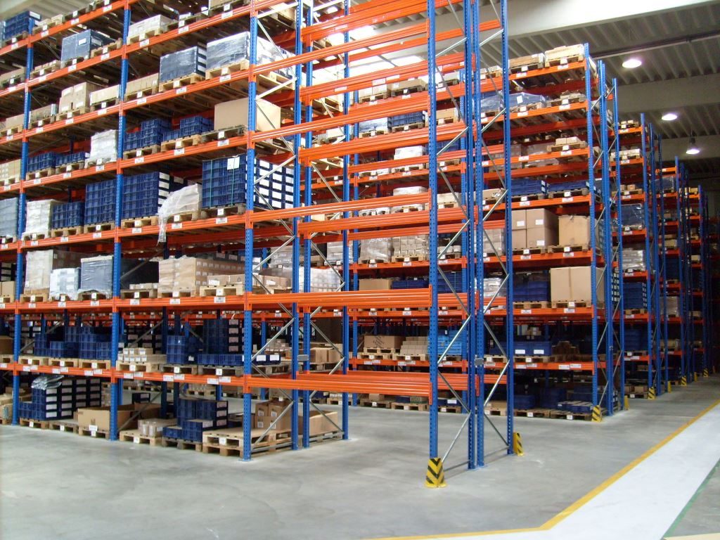 Heavy duty Pallet Racks
